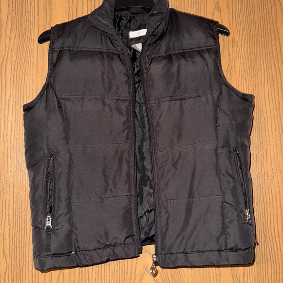 Vest - Picture 2 of 4